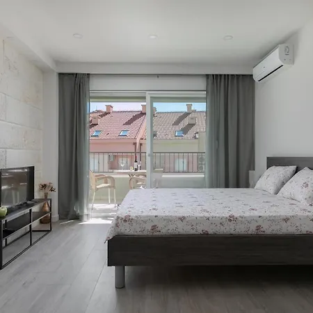 Studio Nikola Apartment *