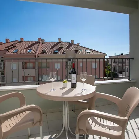 Apartment Studio Nikola Makarska